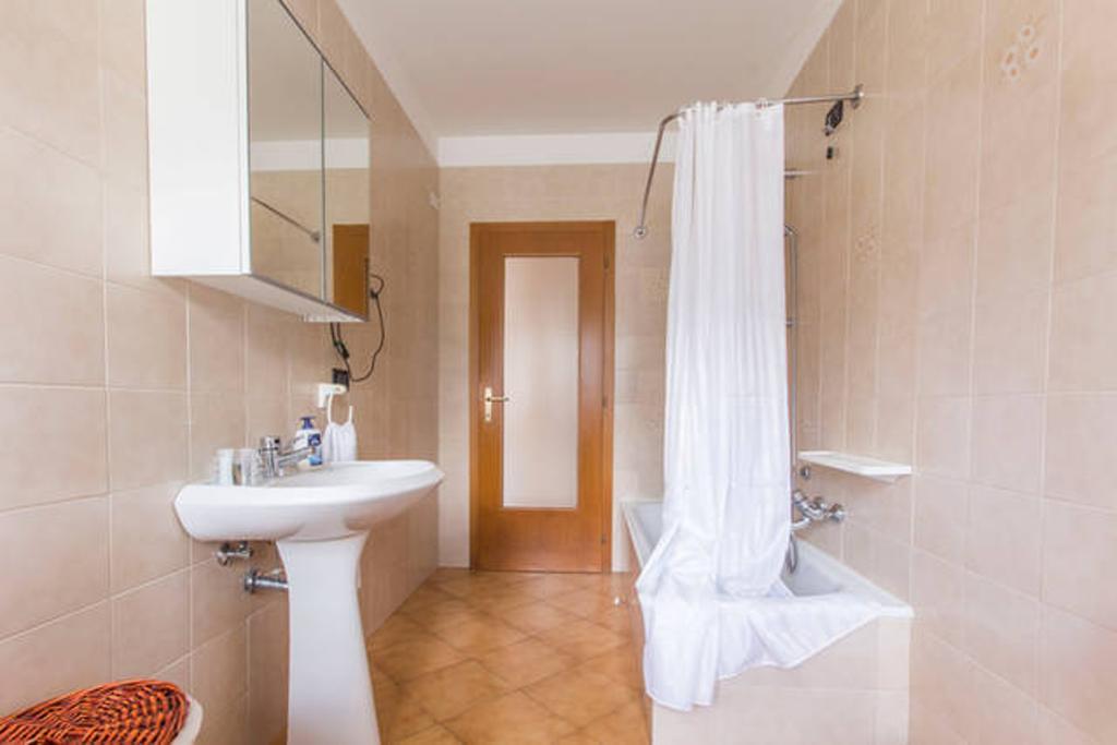 Comano Terme Apart Exterior foto